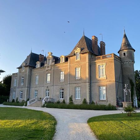 Château de St-fulgent, gîte La Tour Saint-Fulgent Exterior foto